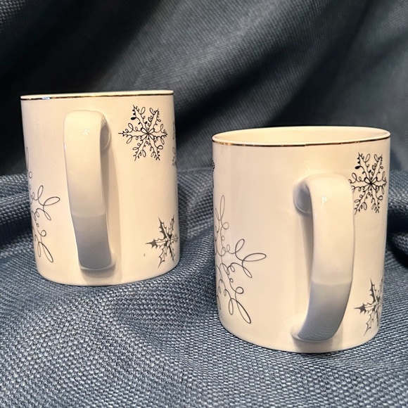 Servappetit White Mug Set of 2 w Varied Delicate Gold Black and Silver Snowfakes - Picture 4 of 7
